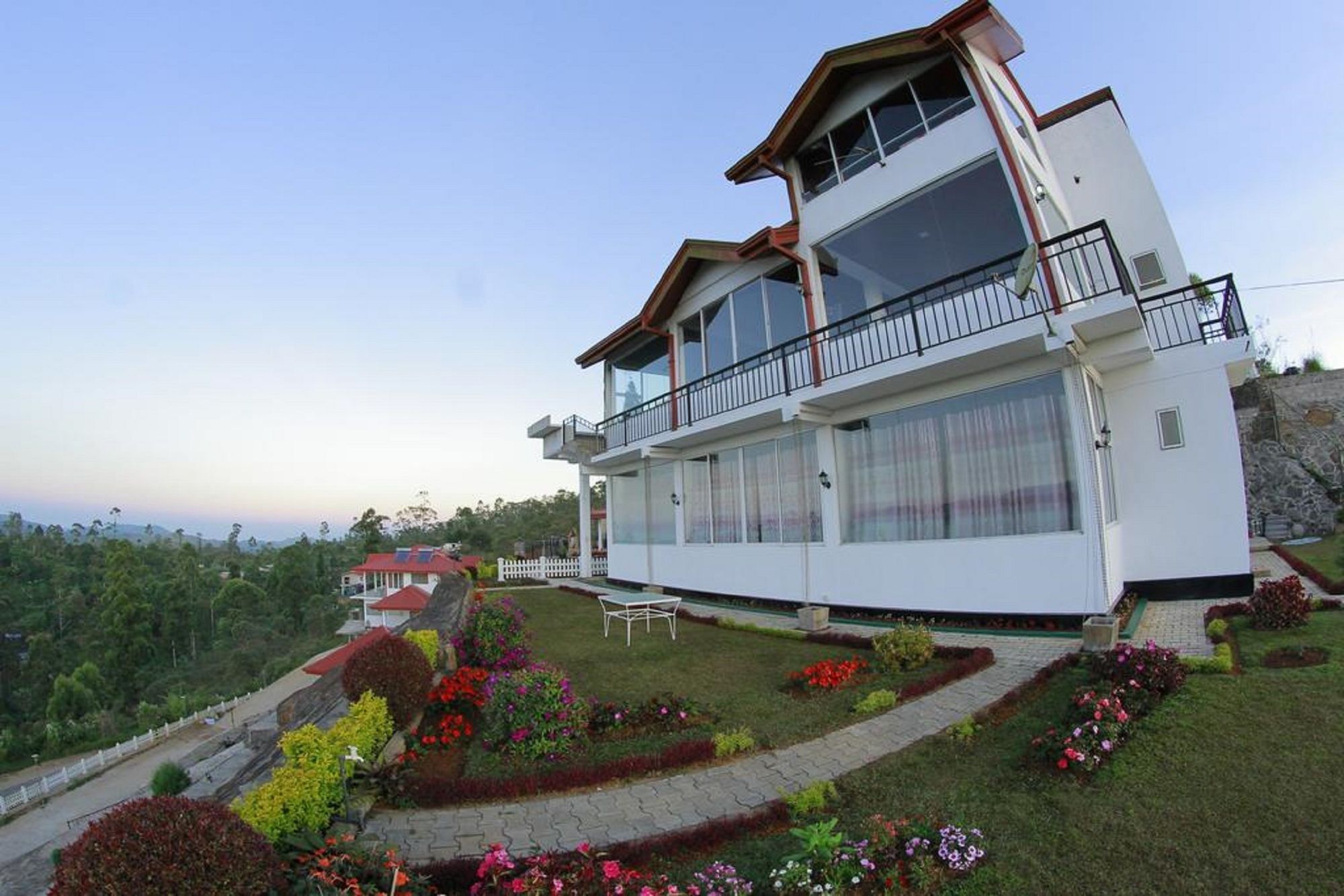 Daynish Rock Bungalow Hotel Hatton Exterior photo